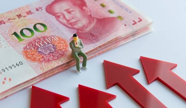 Dollar Falls, Bonds in Turmoil: Recession Accelerating?